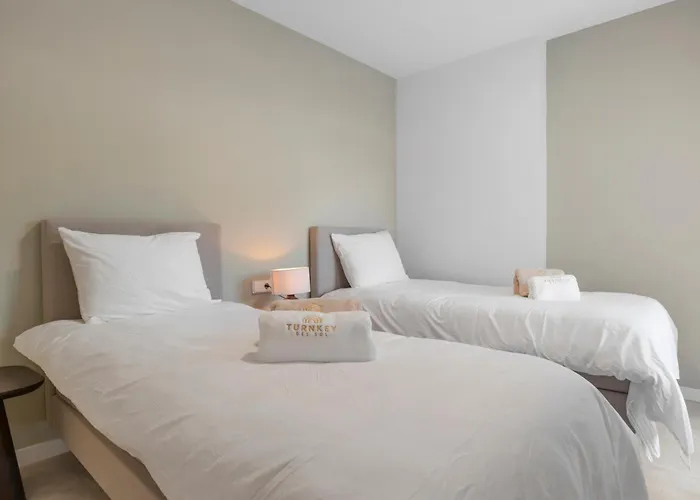 Luxury 3br Garden * エステポナ